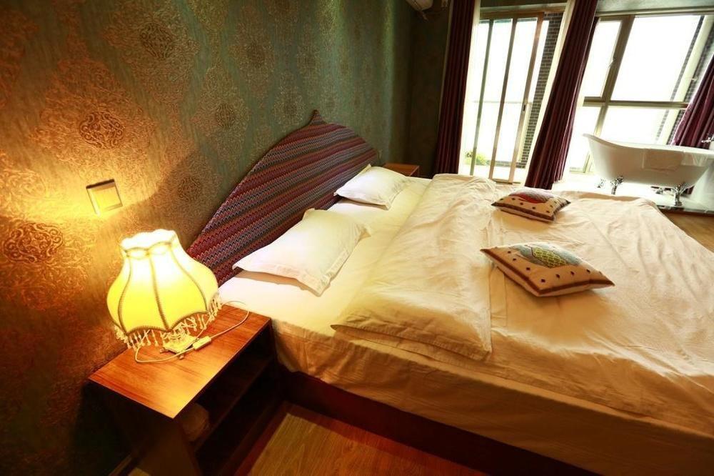 Yawei Apartment Hotel 昆明 エクステリア 写真