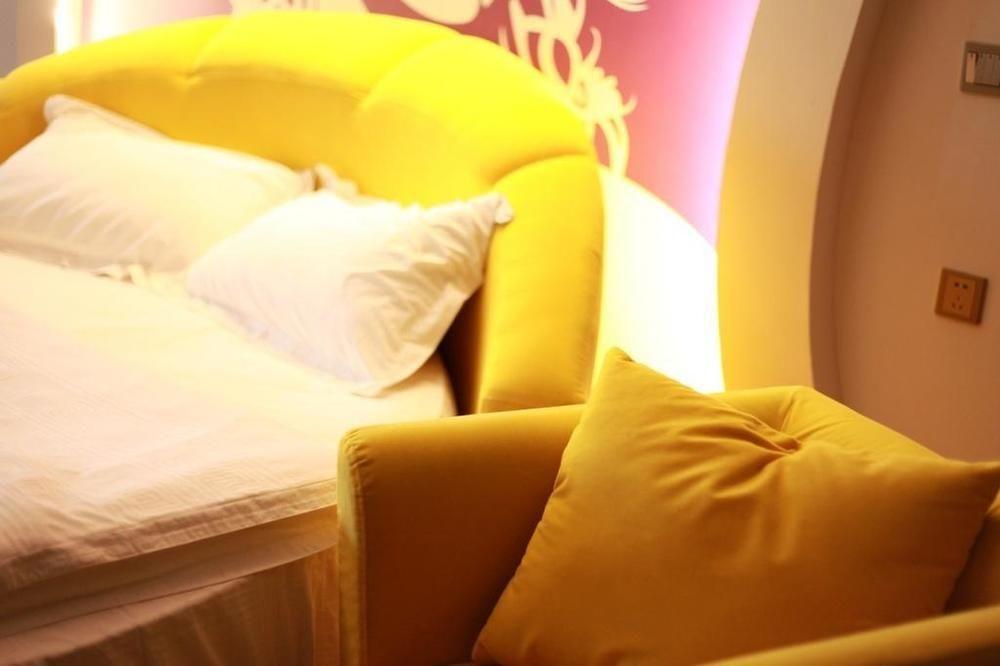 Yawei Apartment Hotel 昆明 エクステリア 写真