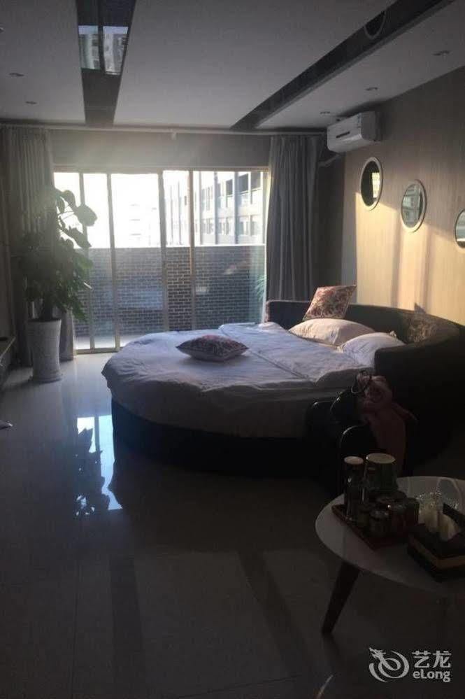 Yawei Apartment Hotel 昆明 エクステリア 写真