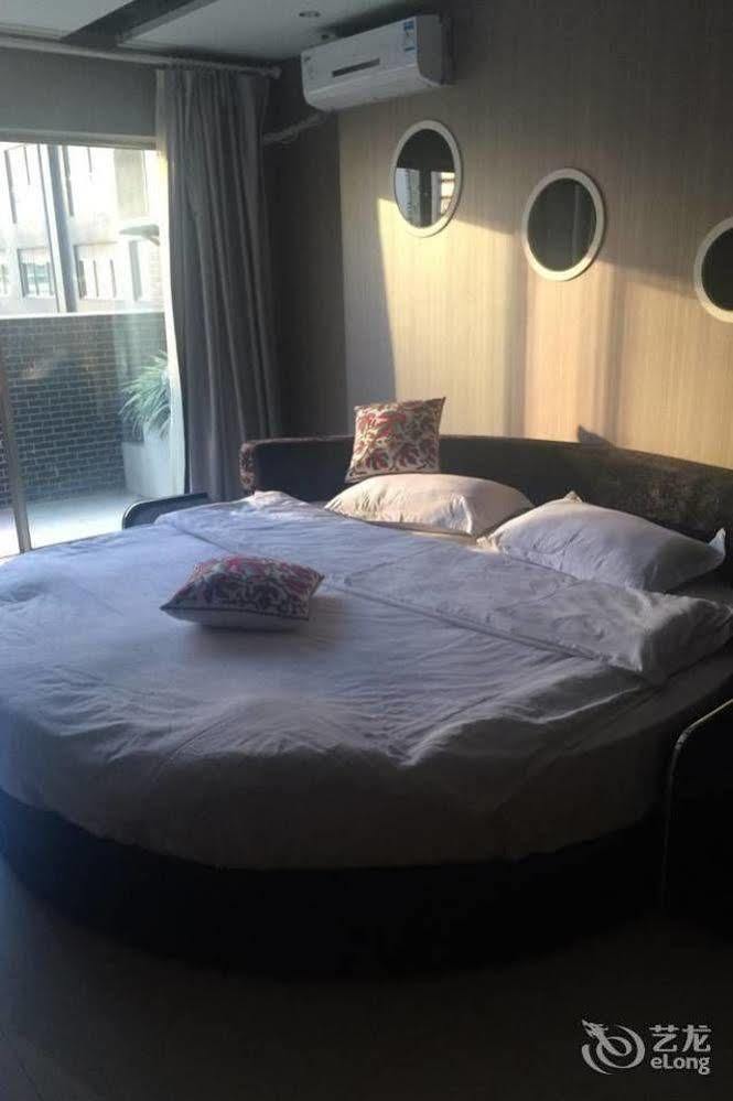 Yawei Apartment Hotel 昆明 エクステリア 写真